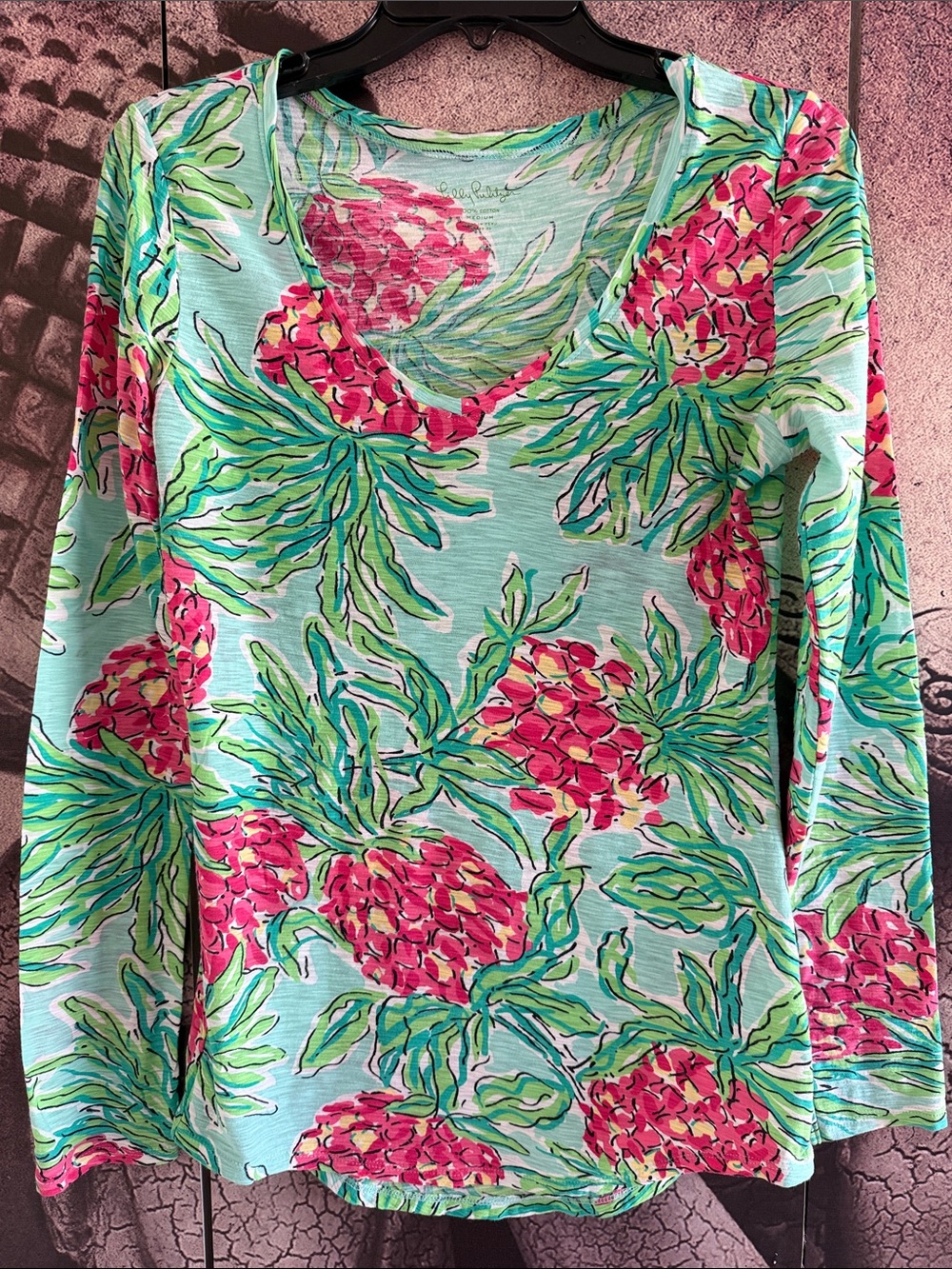 Lilly Pulitzer Bright Pineapple-Print Scoop Neck Top in Aqua & Pink